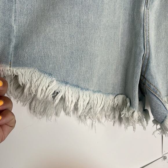 Wild Fable High Rise Frayed Hem Denim Shorts - Picture 5 of 9